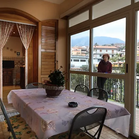 Le Tre Rose Dell'etna Bed & Breakfast Zafferana Etnea