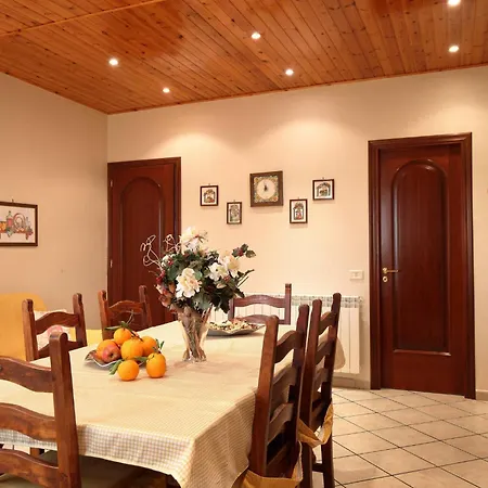 Panzió Le Tre Rose Dell'etna 3*