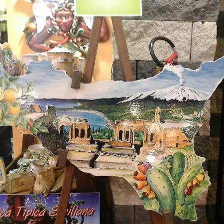 Le Tre Rose Dell'etna לינה וארוחת בוקר