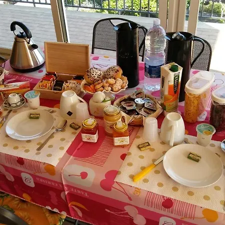 Le Tre Rose Dell'etna זפראנה אטניאה