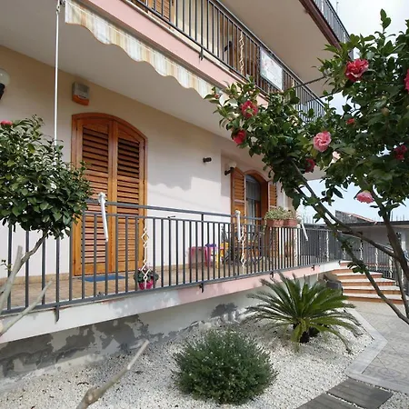 Le Tre Rose Dell'etna 3* Zafferana Etnea